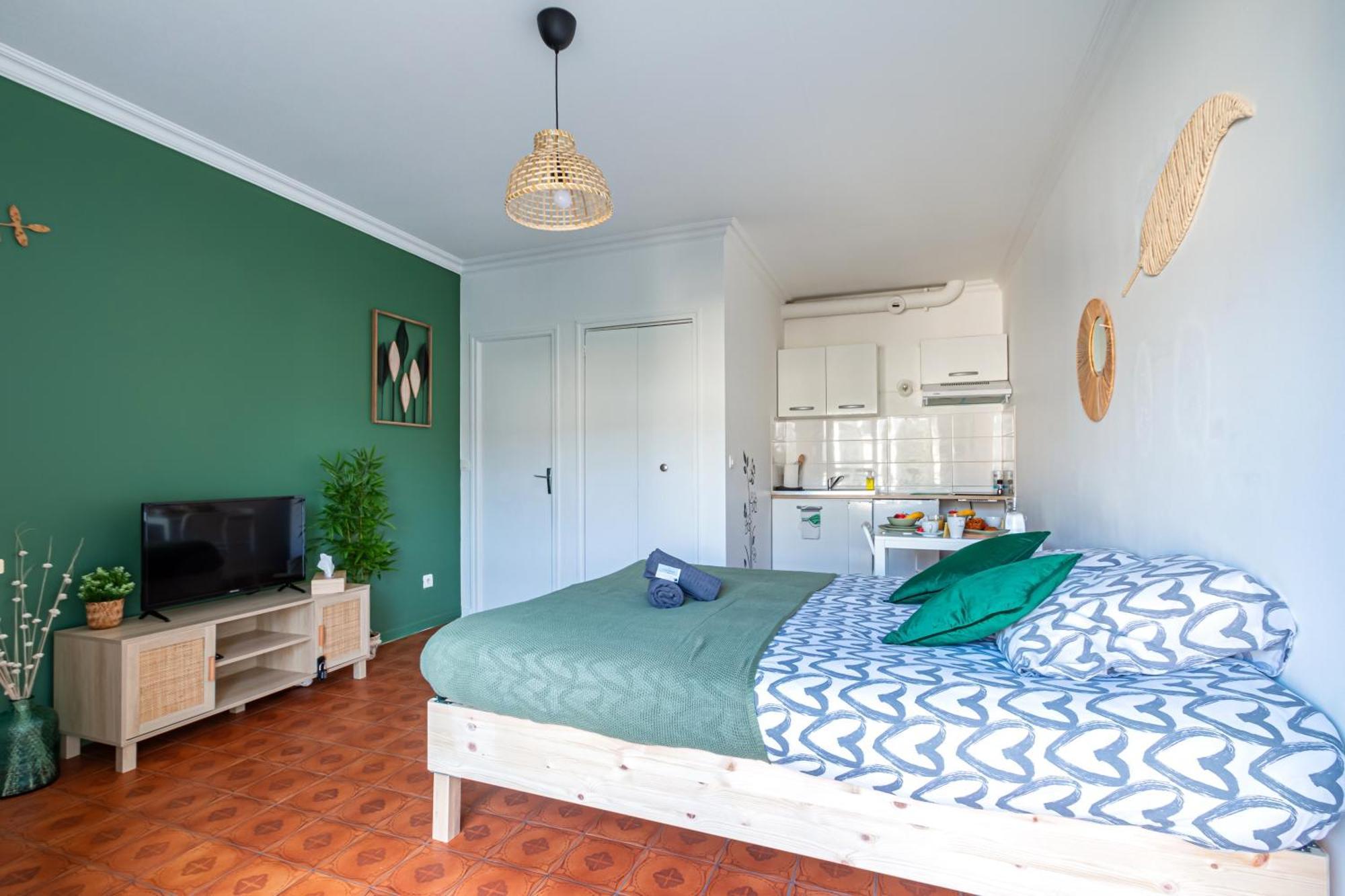 Appart'Hotel Nuiteejour Versailles Saint Cyr L'Ecole Saint-Cyr-l'Ecole Exterior foto