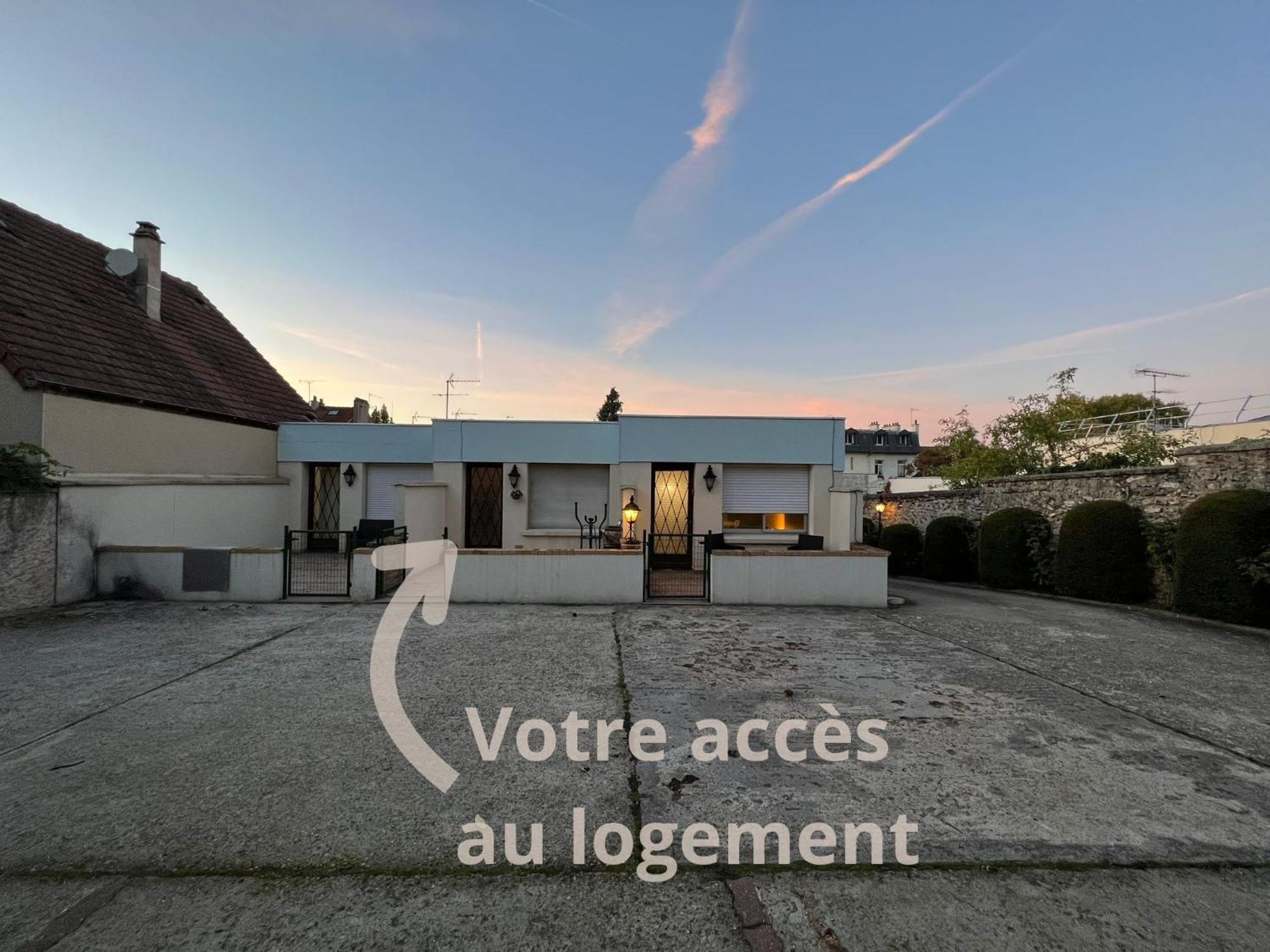 Appart'Hotel Nuiteejour Versailles Saint Cyr L'Ecole Saint-Cyr-l'Ecole Exterior foto